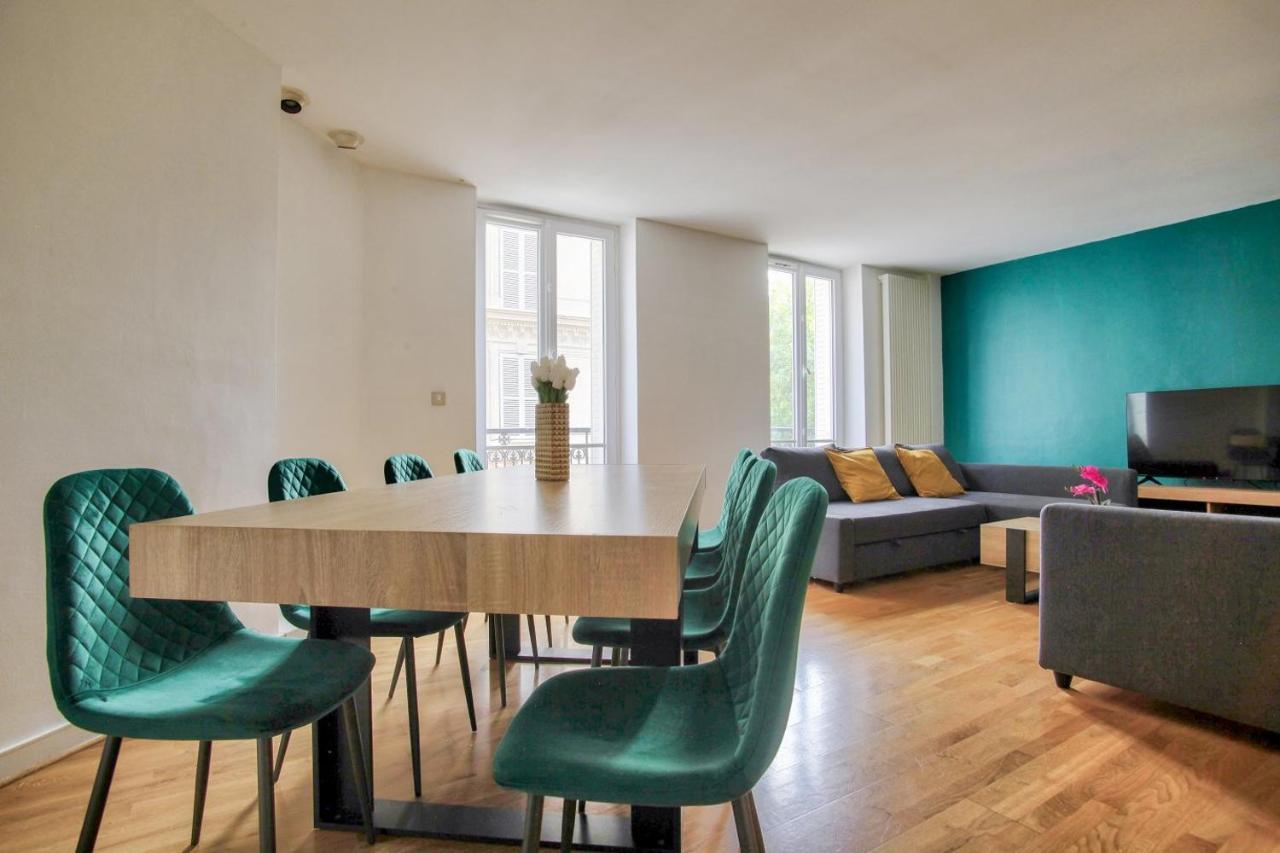Luxurious 2 Bedrooms Tour Eiffel Breteuil Free Netflix Parijs Buitenkant foto